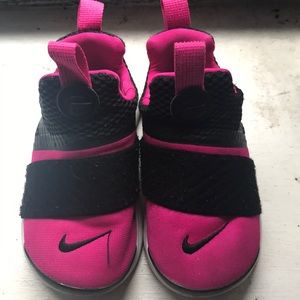 Nike Black and Pink Presto Extreme